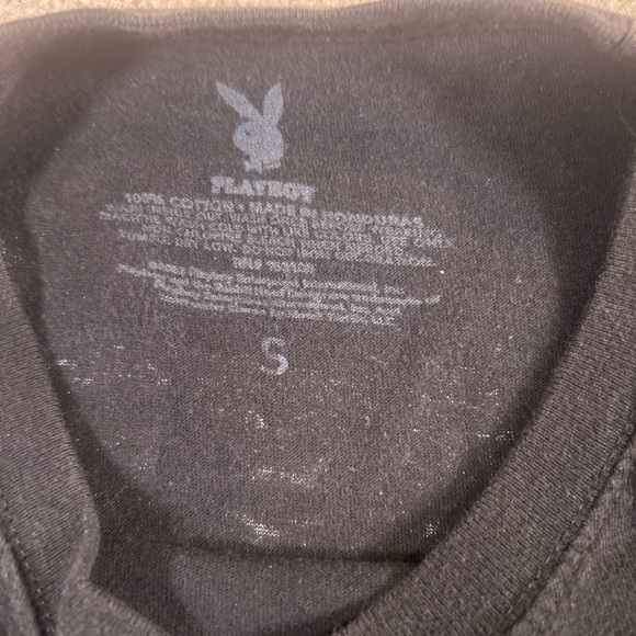 PLAYBOY Black Tee with Gold Bunny Logo - Picture 4 of 4